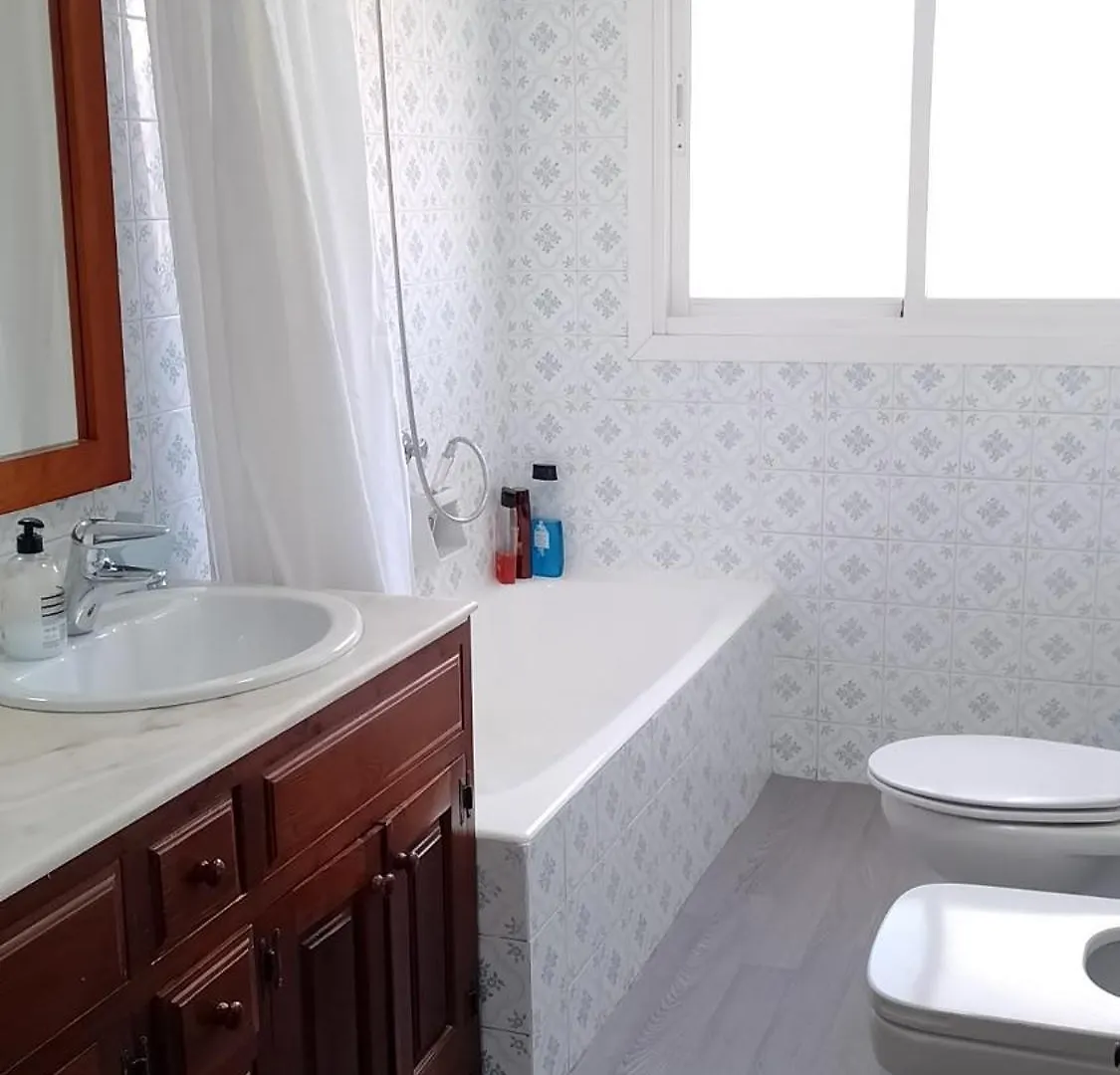 Homestay Habitacion Privada Centro Malaga Cerca De La Estacion De Tren Maria Zambrano Y Del Centro Historico Y De La Playa