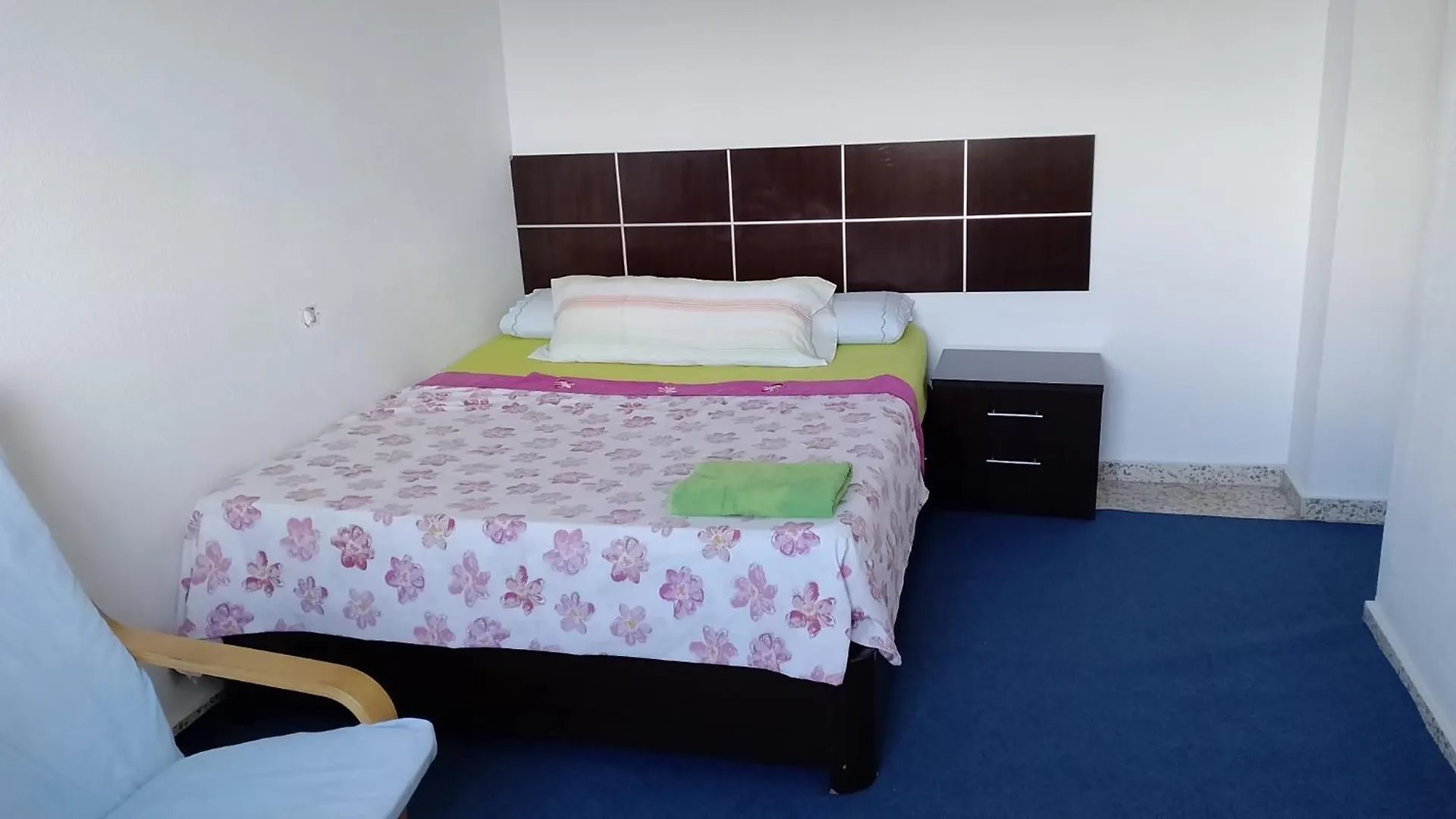 Habitacion Privada Centro Malaga Cerca De La Estacion De Tren Maria Zambrano Y Del Centro Historico Y De La Playa 0*,  Spagna