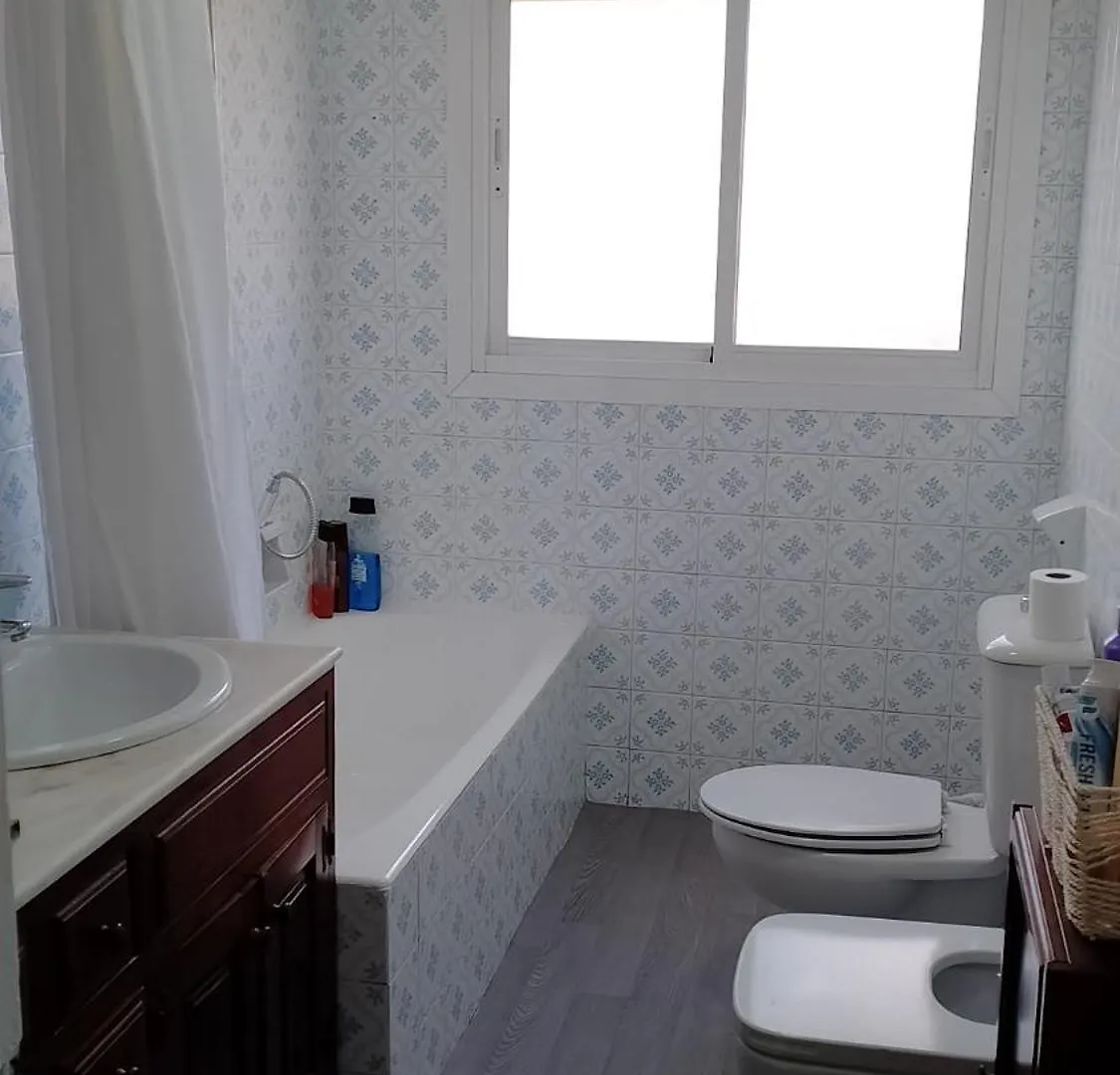 Habitacion Privada Centro Malaga Cerca De La Estacion De Tren Maria Zambrano Y Del Centro Historico Y De La Playa Spagna