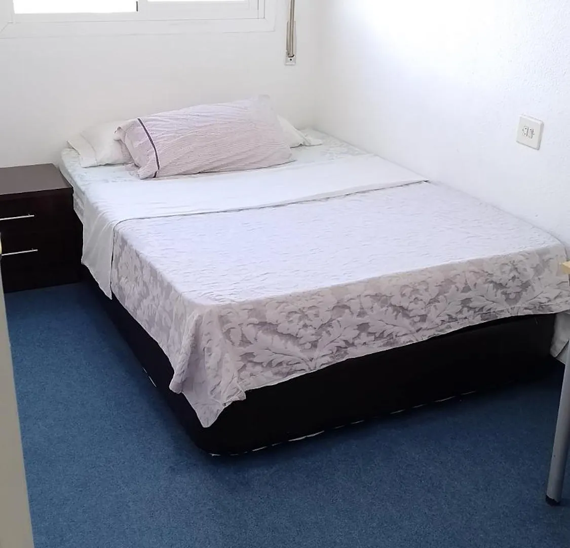 Habitacion Privada Centro Malaga Cerca De La Estacion De Tren Maria Zambrano Y Del Centro Historico Y De La Playa 0*,  Spagna